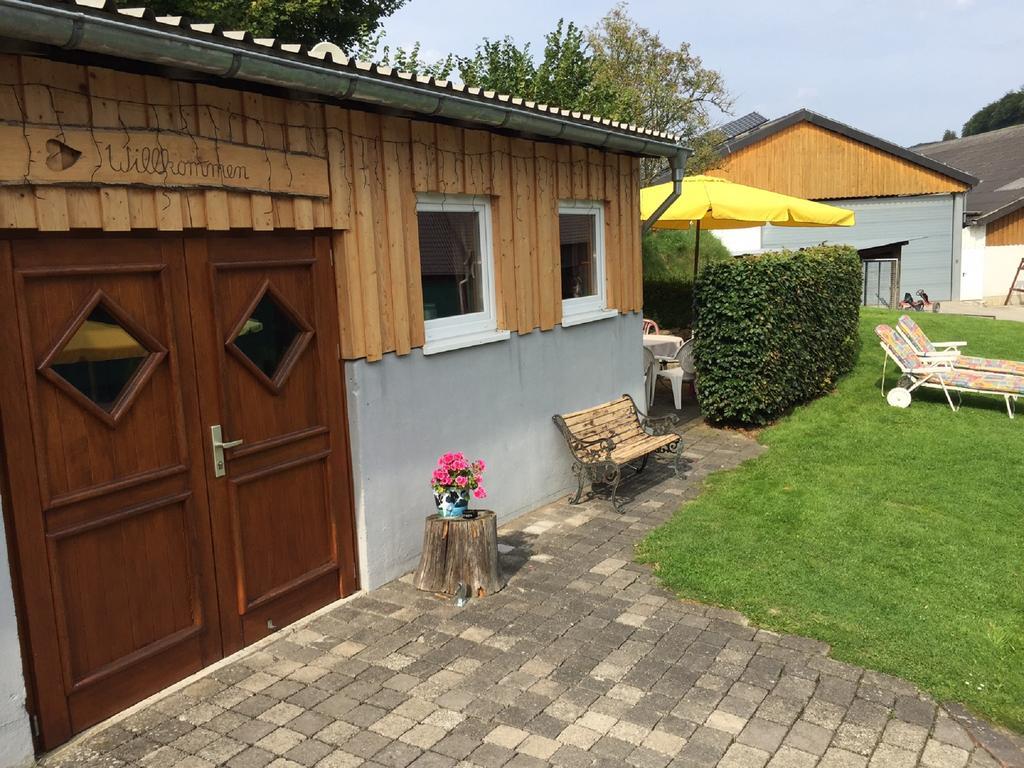 Ferienwohnung Ferienbauernhof Familie Stratmann Eslohe Exterior foto