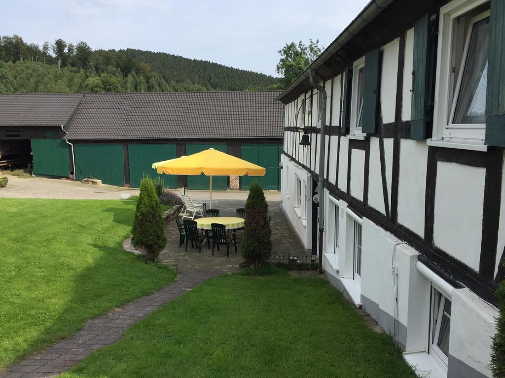 Ferienwohnung Ferienbauernhof Familie Stratmann Eslohe Exterior foto