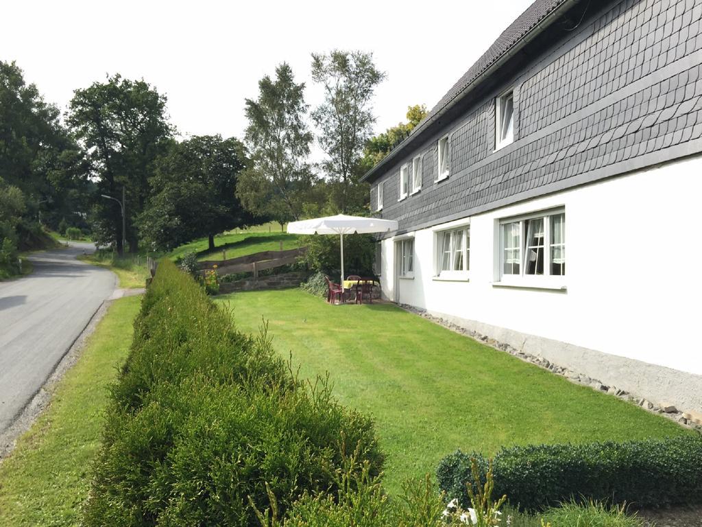 Ferienwohnung Ferienbauernhof Familie Stratmann Eslohe Exterior foto